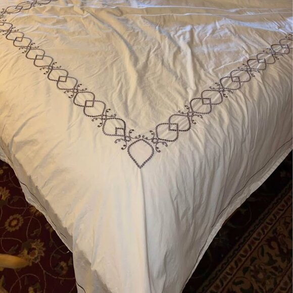 Hotel Collection Full/Queen White Duvet Cover with Border Embroidery